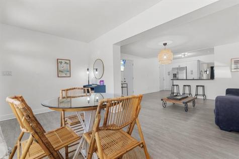 6375 SW 29th Street Miami FL 33155