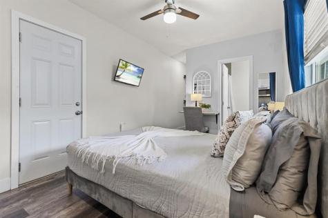 6375 SW 29th Street Miami FL 33155