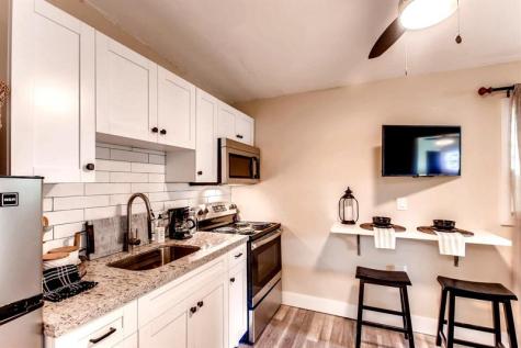 6375 SW 29th Street Miami FL 33155