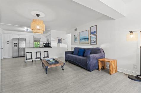 6375 SW 29th Street Miami FL 33155