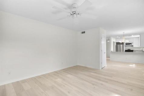 38 Vista Gardens Trail #207 Vero Beach FL 32962