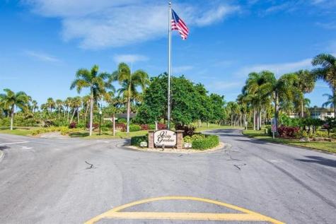 38 Vista Gardens Trail #207 Vero Beach FL 32962