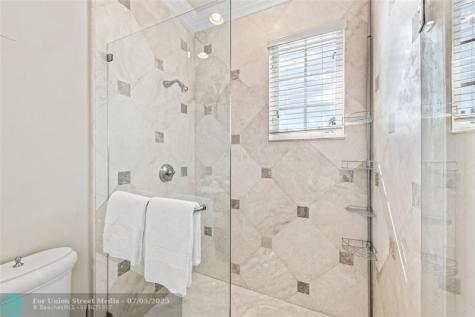 7 Pelican Drive Fort Lauderdale FL 33301
