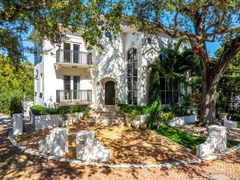 2765 Brickell Court Miami FL 33129