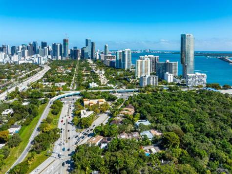 2765 Brickell Court Miami FL 33129