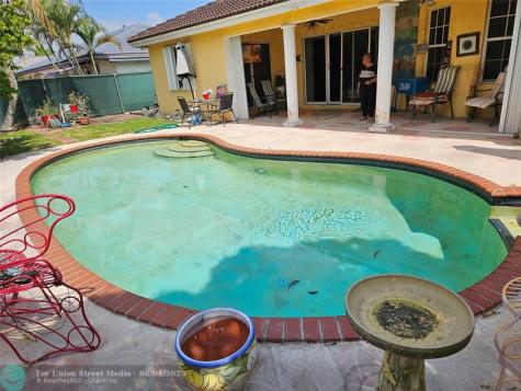 15518 SW 168th Terrace Miami FL 33187