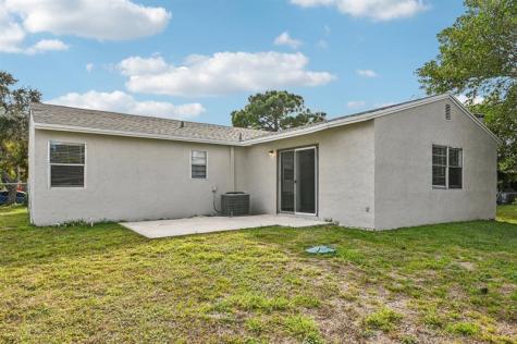 913 SE 8th Street Stuart FL 34994