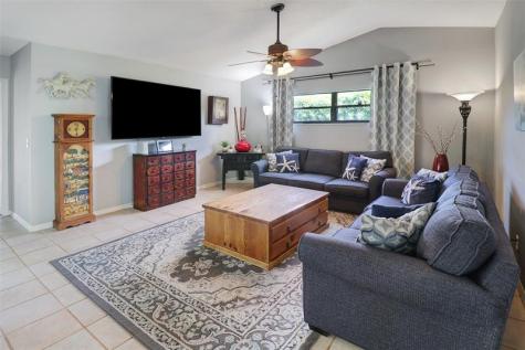 231 SE 9th Street Dania Beach FL 33004