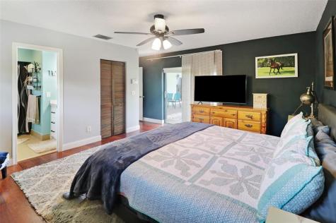 231 SE 9th Street Dania Beach FL 33004