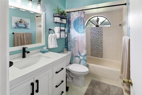 231 SE 9th Street Dania Beach FL 33004