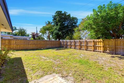 861 NE 9th Avenue Pompano Beach FL 33060