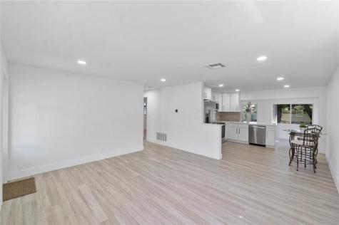 4918 NW 56th Court Tamarac FL 33319