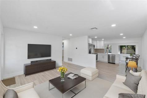 4918 NW 56th Court Tamarac FL 33319