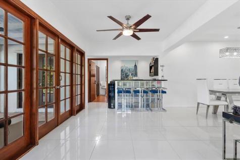440 N Rainbow Drive Hollywood FL 33021