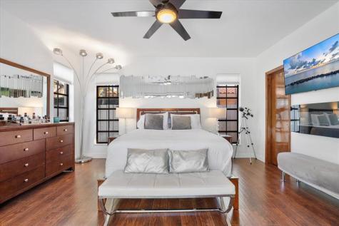 440 N Rainbow Drive Hollywood FL 33021