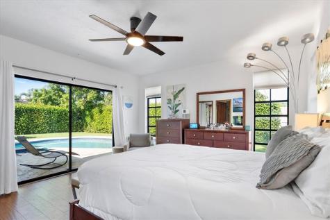 440 N Rainbow Drive Hollywood FL 33021