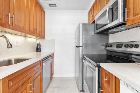 440 N Rainbow Drive Hollywood FL 33021