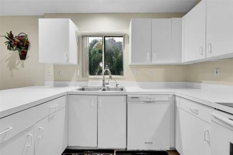 1219 Scioto Road North Lauderdale FL 33068