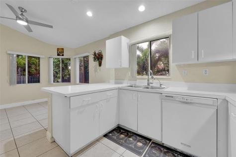 1219 Scioto Road North Lauderdale FL 33068
