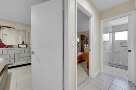 1219 Scioto Road North Lauderdale FL 33068