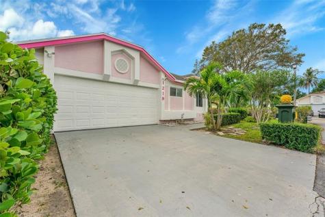 1219 Scioto Road North Lauderdale FL 33068