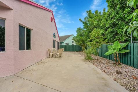 1219 Scioto Road North Lauderdale FL 33068