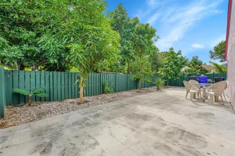 1219 Scioto Road North Lauderdale FL 33068