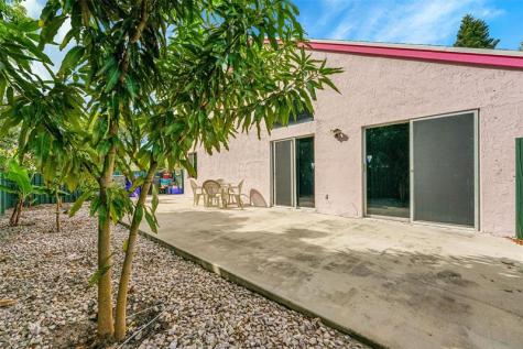 1219 Scioto Road North Lauderdale FL 33068