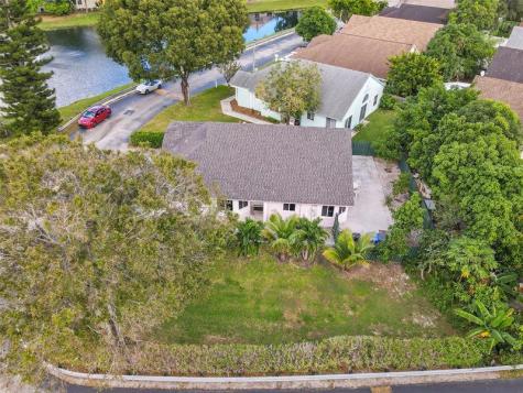 1219 Scioto Road North Lauderdale FL 33068