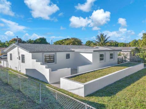 2210 NW 50th Avenue Lauderhill FL 33313