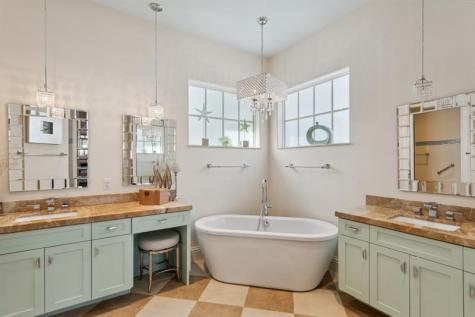 2461 SE 10th Street Pompano Beach FL 33062