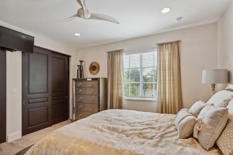 2461 SE 10th Street Pompano Beach FL 33062