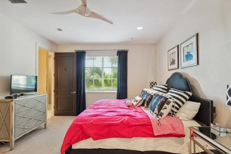 2461 SE 10th Street Pompano Beach FL 33062