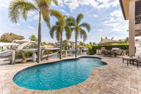 2461 SE 10th Street Pompano Beach FL 33062