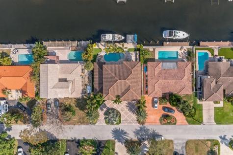 2461 SE 10th Street Pompano Beach FL 33062
