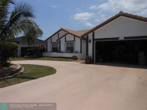 8706 NW 83rd Street Tamarac FL 33321