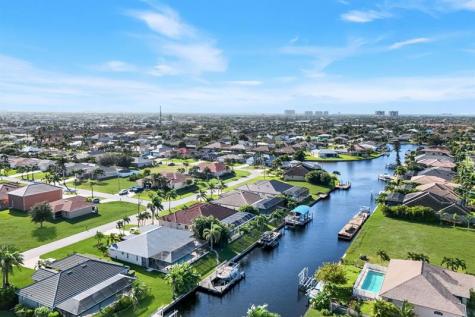 4328 SW 18th Avenue Cape Coral FL 33914