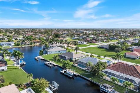 4328 SW 18th Avenue Cape Coral FL 33914