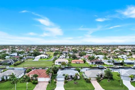 4328 SW 18th Avenue Cape Coral FL 33914