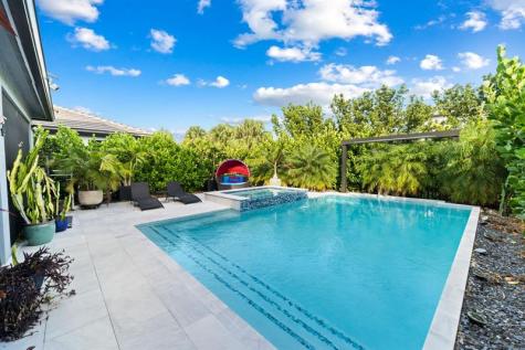 4458 Providence Way Oakland Park FL 33309