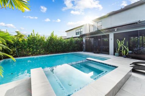 4458 Providence Way Oakland Park FL 33309