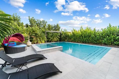 4458 Providence Way Oakland Park FL 33309