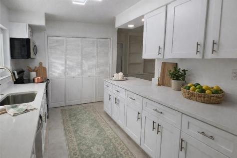 1715 York Court Fort Pierce FL 34982