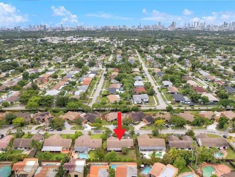 20100 NE 10th Place Way Miami FL 33179