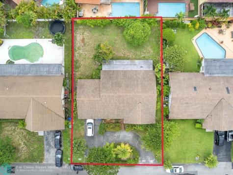 20100 NE 10th Place Way Miami FL 33179