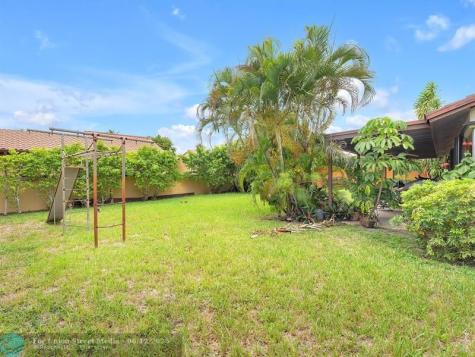 20100 NE 10th Place Way Miami FL 33179