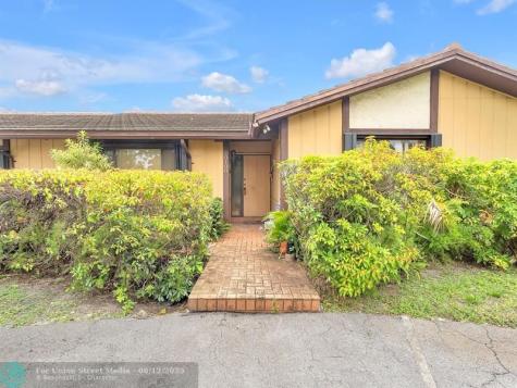 20100 NE 10th Place Way Miami FL 33179