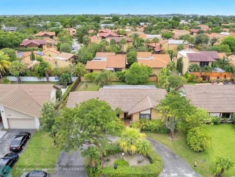 20100 NE 10th Place Way Miami FL 33179