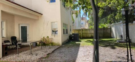 1888 NW 75th Way Hollywood FL 33024