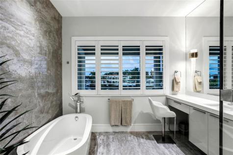 3129 NE 31st Avenue Lighthouse Point FL 33064